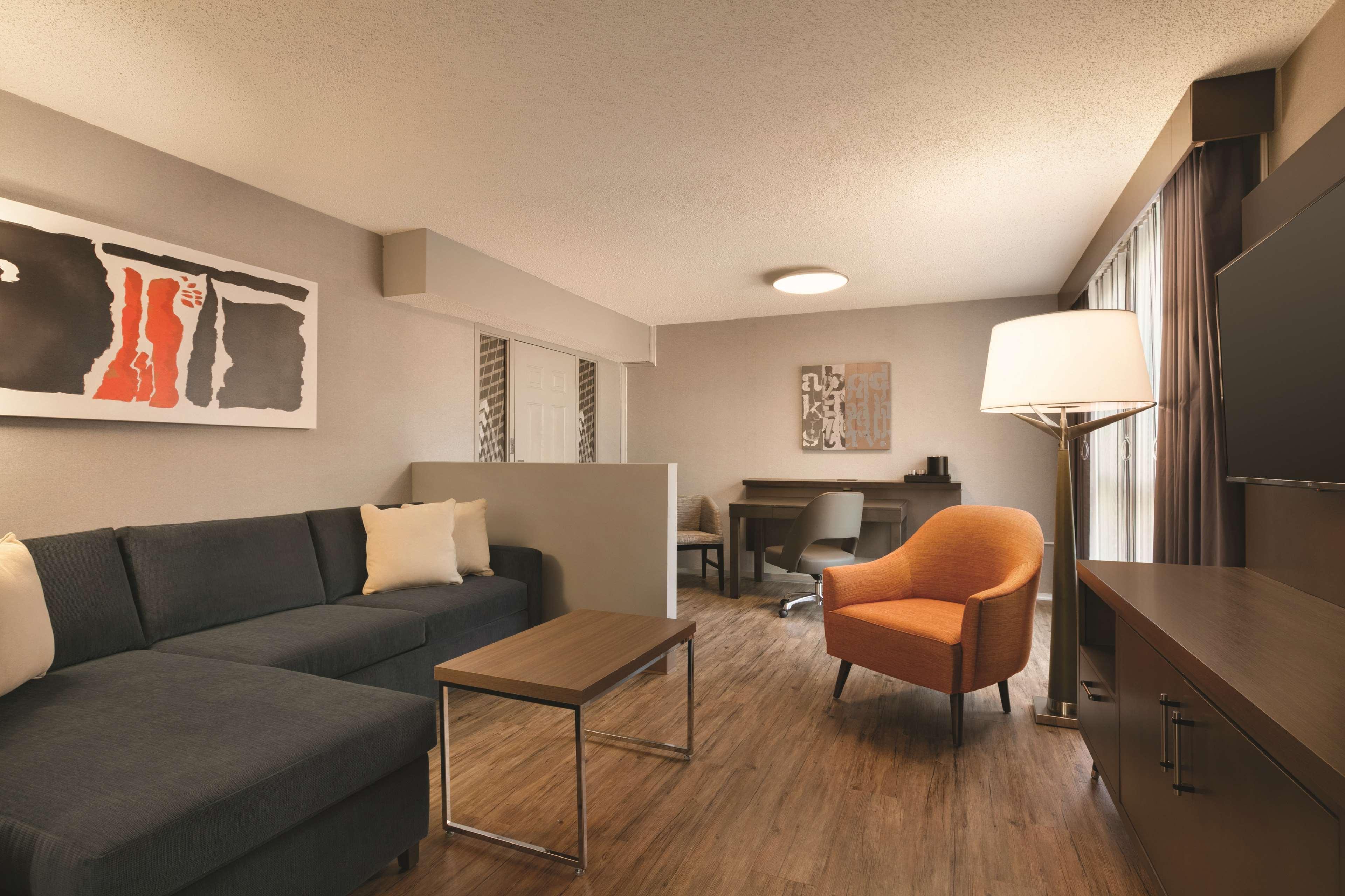 Embassy Suites By Hilton Richmond Dumbarton Kültér fotó