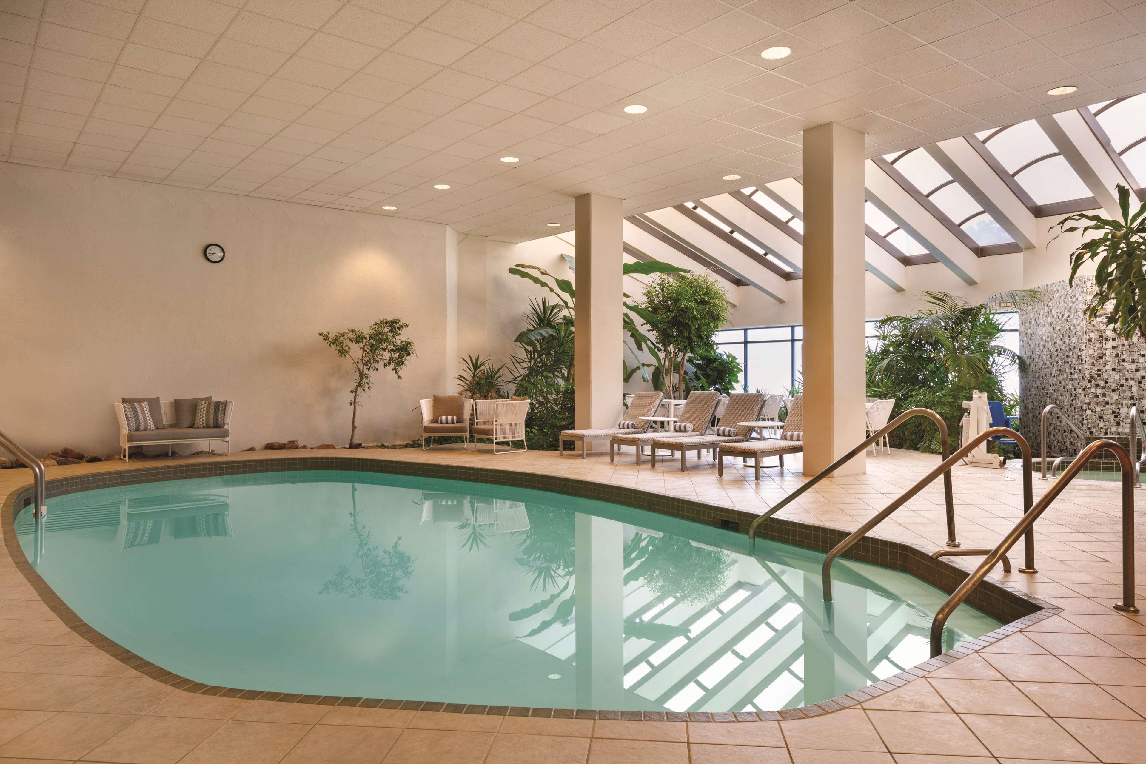 Embassy Suites By Hilton Richmond Dumbarton Kültér fotó